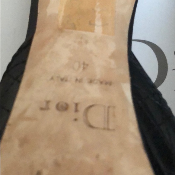 Dior Cannage Bow - Picture 3 of 5